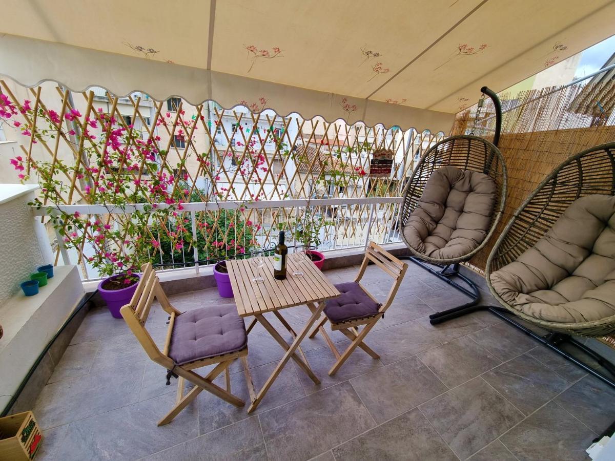 Wow Penthouse Boutique In The Heart Of Historical Center Apartment Athena Bagian luar foto